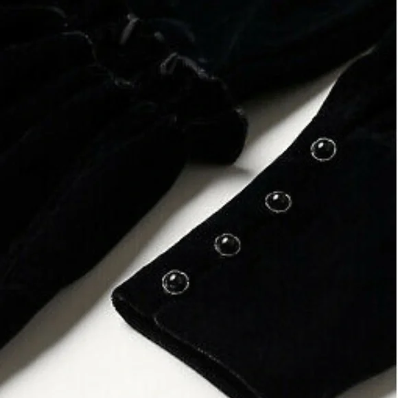 H&M x The Vampire’s Wife Bow - Detail Velvet Dress - Picture 4 of 7